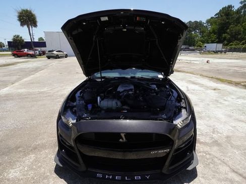 Used 2022 Ford Mustang Shelby GT500 w/ Technology Package RWD image 16