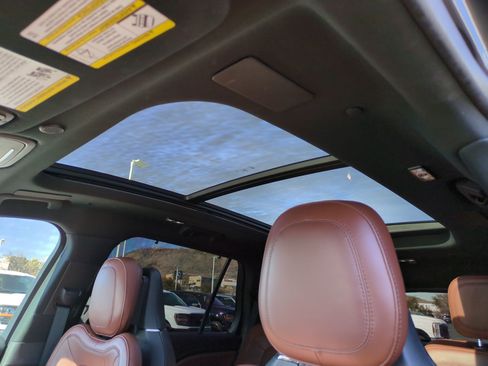 Used 2025 Lincoln Aviator Reserve w/ Equipment Group 201A image 16