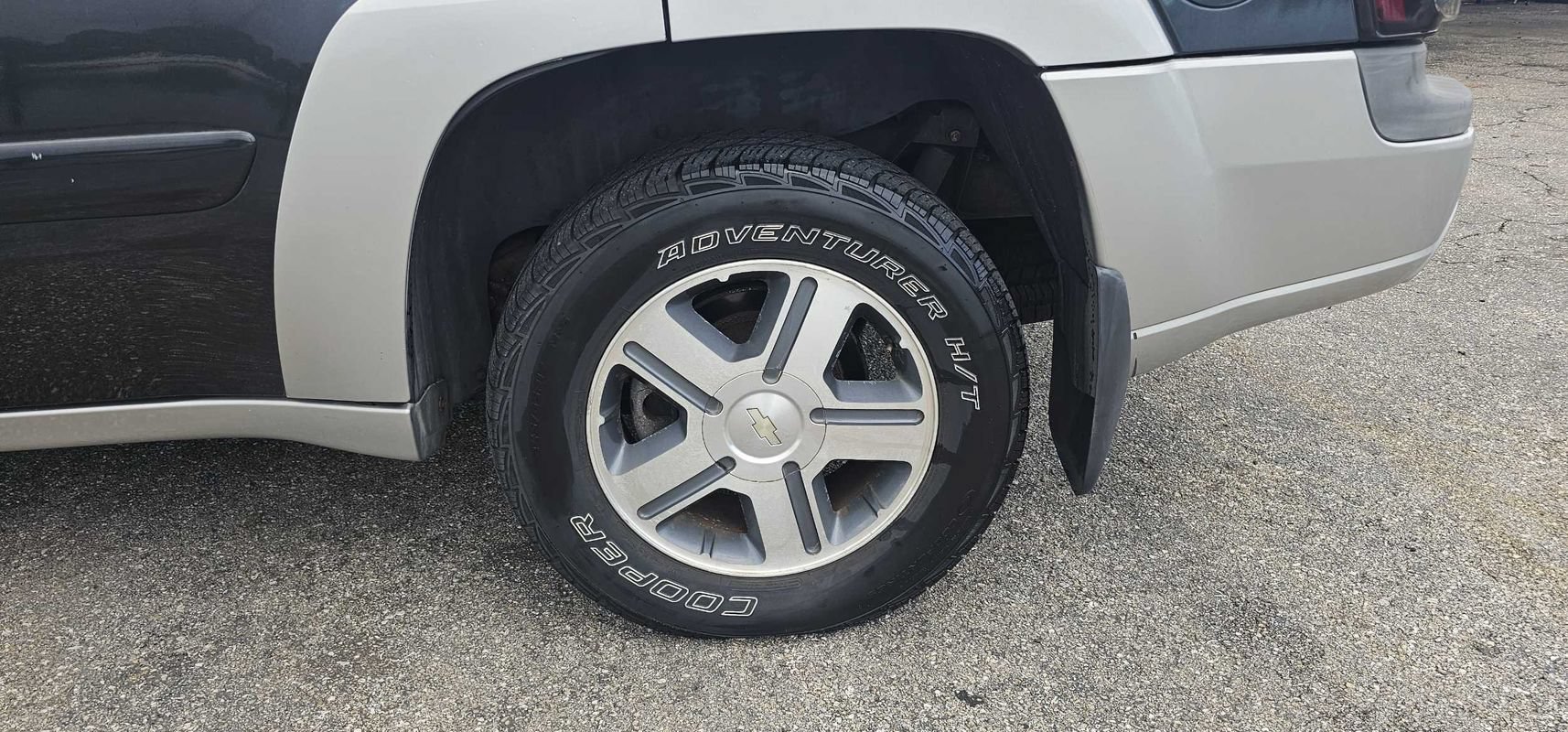 Used 2004 Chevrolet TrailBlazer LT w/ LT Preferred Equipment Group AWD/4WD image 11