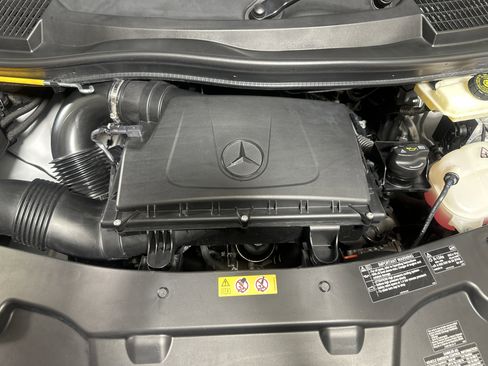 Used 2020 Mercedes-Benz Metris image 19