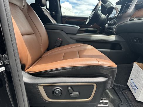 Used 2022 RAM 1500 Limited AWD/4WD image 16
