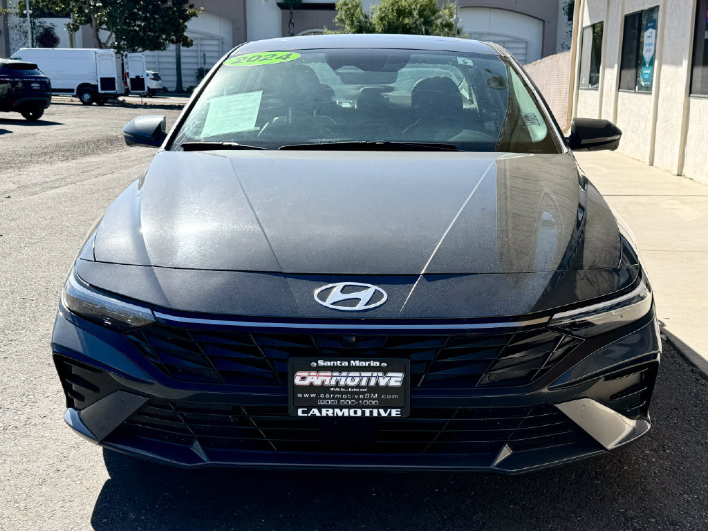 Used 2024 Hyundai Elantra Limited FWD image 8