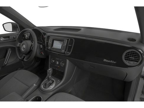 Used 2017 Volkswagen Beetle 1.8T Classic FWD image 10