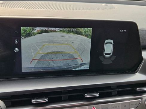 Used 2025 Kia Telluride S FWD image 25