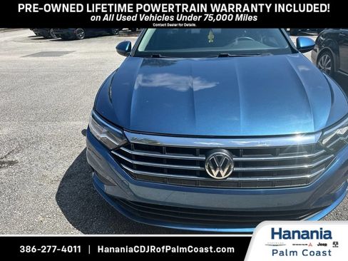 Used 2020 Volkswagen Jetta SE FWD image 3