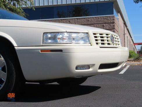 Used 2002 Cadillac Eldorado Collector's Edition image 28