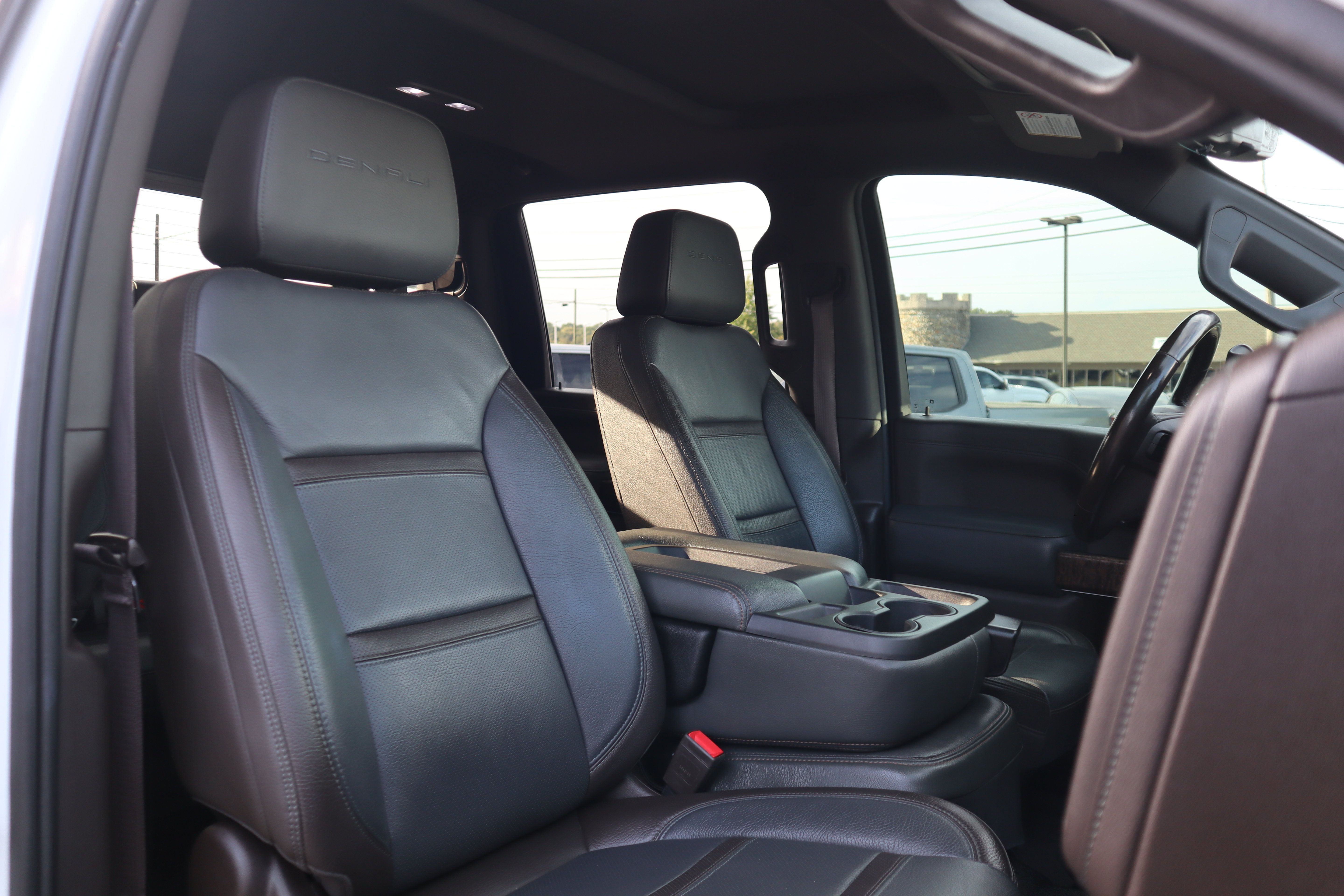 Used 2020 GMC Sierra 2500 Denali w/ Denali Ultimate Package AWD/4WD image 32