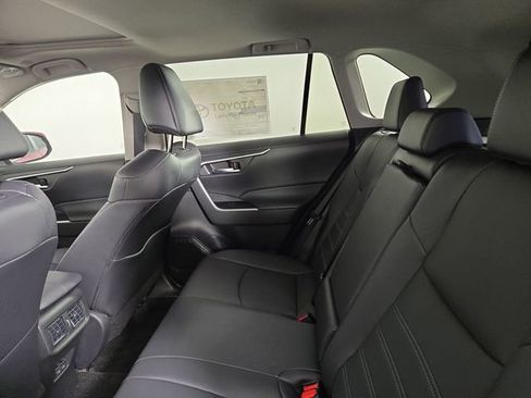 Used 2025 Toyota RAV4 XLE Premium image 14