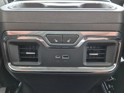 New 2026 Chevrolet Silverado 2500 LTZ w/ LTZ Premium Package AWD/4WD image 22