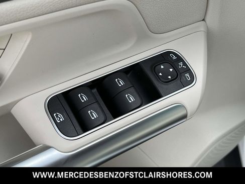 Used 2025 Mercedes-Benz GLA 250 4MATIC image 17