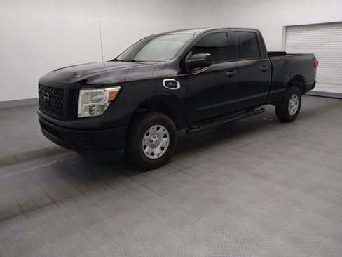 Used 2017 Nissan Titan S RWD image 2