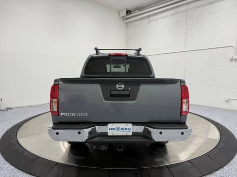 Used 2020 Nissan Frontier PRO-4X w/ Pro-4x Utility Package image 6