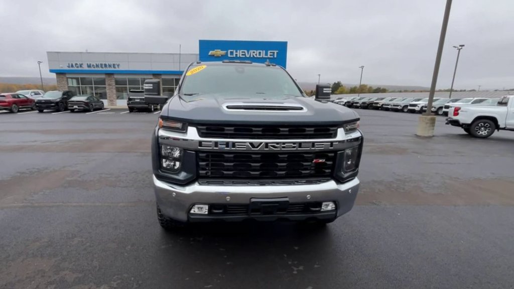 Used 2020 Chevrolet Silverado 2500 LT w/ All Star Edition AWD/4WD image 3