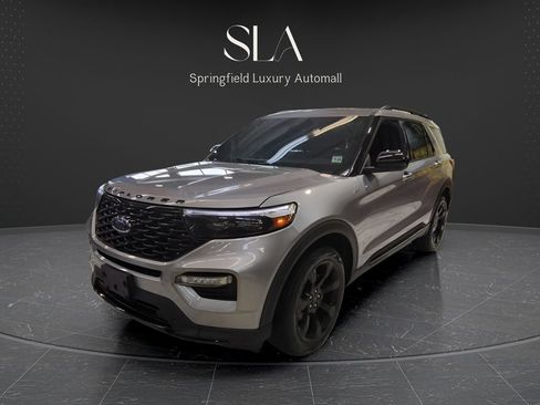 Used 2023 Ford Explorer ST-Line AWD/4WD image 4