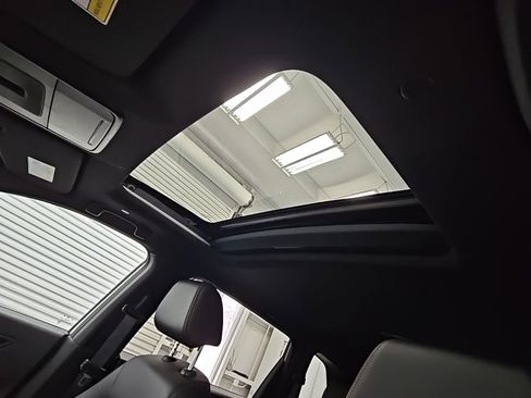 Used 2025 Honda CR-V Sport-L image 30