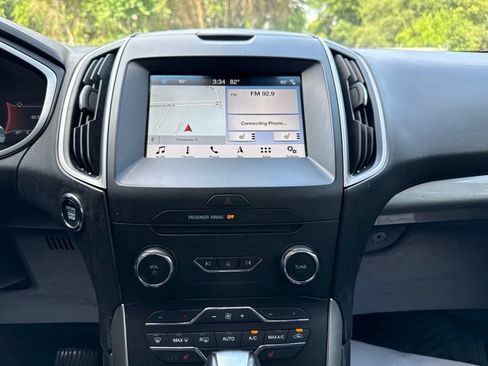 Used 2018 Ford Edge SEL w/ Equipment Group 201A FWD image 18