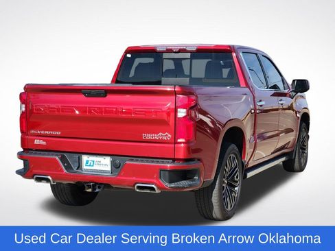 Used 2022 Chevrolet Silverado 1500 High Country w/ Technology Package image 8