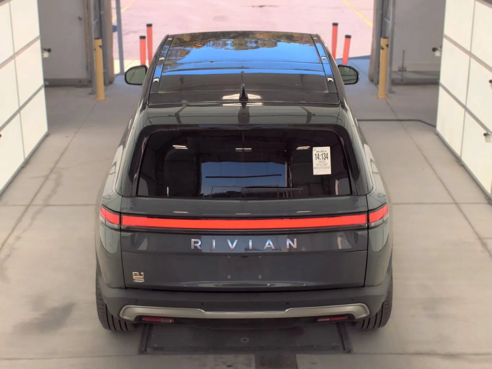 Used 2023 Rivian R1S Adventure Quad AWD/4WD image 8