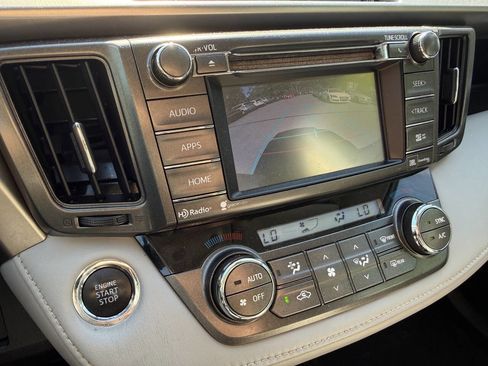 Used 2014 Toyota RAV4 Limited w/ Technology Package image 21