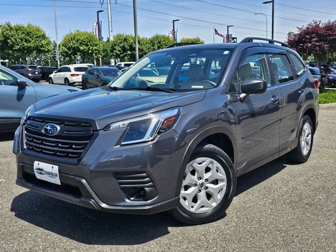 Used 2024 Subaru Forester AWD/4WD image 1