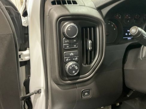 Used 2024 Chevrolet Silverado 1500 Custom Trail Boss w/ LPO, Dark Essentials Package AWD/4WD image 8