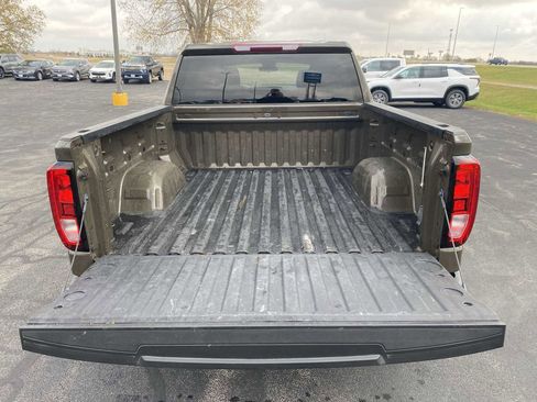Used 2024 GMC Sierra 1500 Elevation image 25