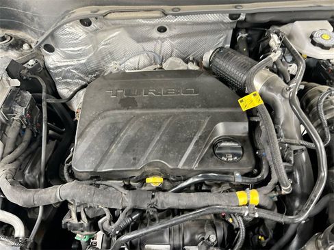 Used 2024 Chevrolet Trax RS w/ Sunroof Package image 25