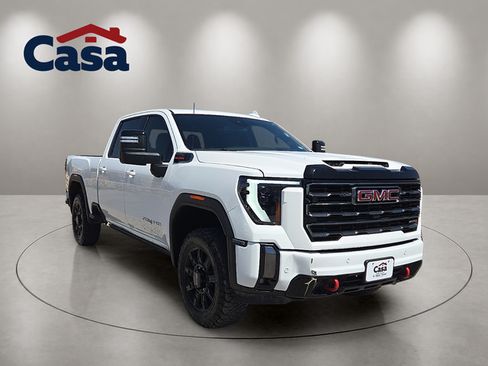 Used 2024 GMC Sierra 2500 AT4 AWD/4WD image 4