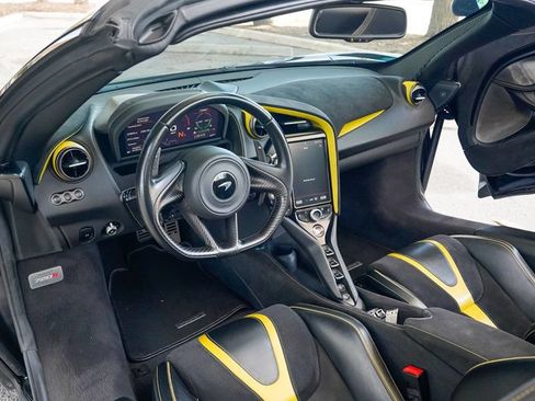 Used 2021 McLaren 720S Spider RWD image 45
