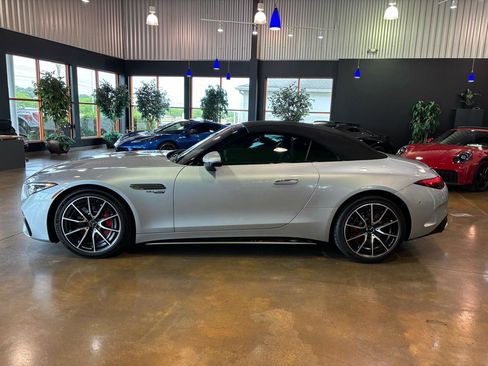 Used 2022 Mercedes-Benz SL 55 AMG 4MATIC image 12