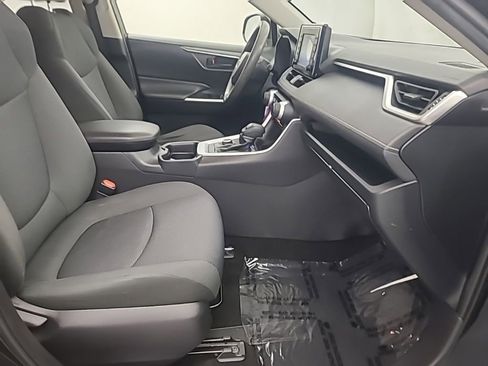Used 2019 Toyota RAV4 LE w/ Carpet Mat Package AWD/4WD image 14