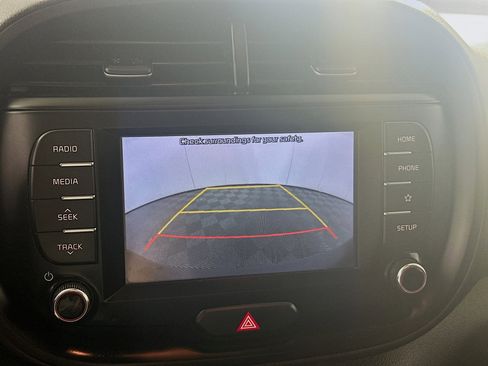 Used 2020 Kia Soul S FWD image 21