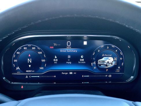 Used 2022 Chevrolet Tahoe Z71 w/ Z71 Off-Road Package image 18