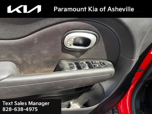 Used 2017 Kia Soul + FWD image 21