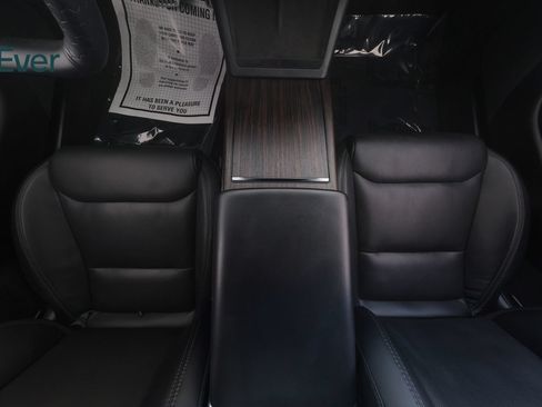 Used 2023 Tesla Model S AWD/4WD image 27