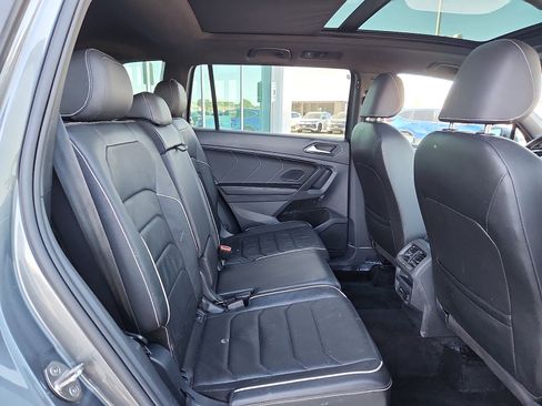 Used 2023 Volkswagen Tiguan SEL R-Line image 14