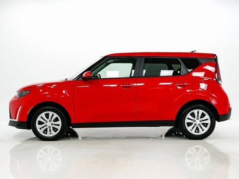 Used 2023 Kia Soul LX image 24