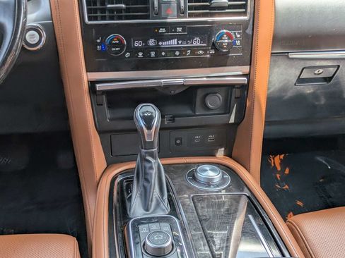 Used 2024 INFINITI QX80 Sensory AWD/4WD image 21