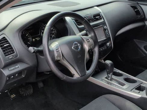 Used 2015 Nissan Altima 2.5 FWD image 10