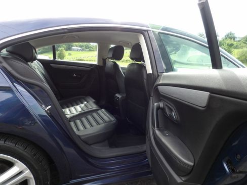 Used 2014 Volkswagen CC R-Line FWD image 16
