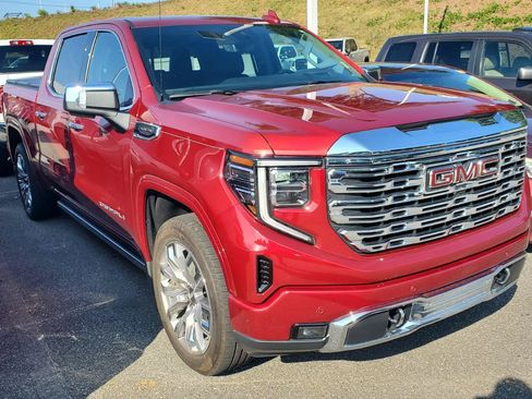 Used 2024 GMC Sierra 1500 Denali w/ Denali Reserve Package AWD/4WD image 2