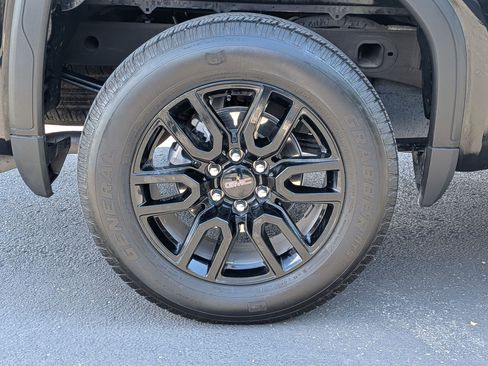 Used 2026 GMC Sierra 1500 Elevation AWD/4WD image 13