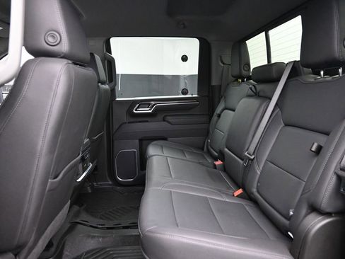 Used 2025 Chevrolet Silverado 2500 LTZ w/ LTZ Plus Package image 10