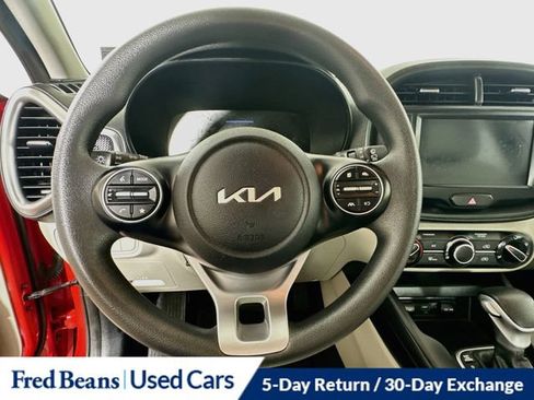 Used 2023 Kia Soul LX FWD image 15