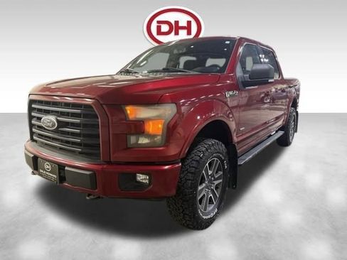 Used 2015 Ford F150 XLT w/ Equipment Group 302A Luxury image 9