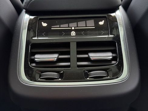 New 2026 Volvo XC60 B5 Ultra w/ Protection Package Premier image 46