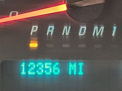 Used 2025 Chevrolet Express 3500 LS image 3