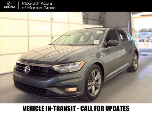 Used 2021 Volkswagen Jetta R-Line w/ R-Line Cold Weather Package FWD image 1