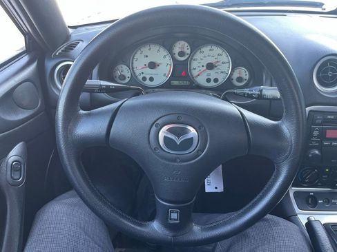 Used 2003 MAZDA MX-5 Miata image 20
