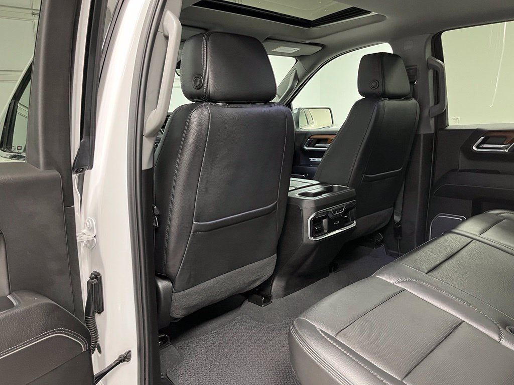 Used 2023 GMC Sierra 1500 Denali w/ Denali Reserve Package AWD/4WD image 46